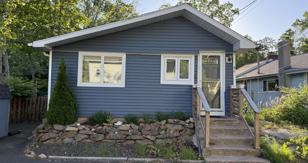 Cozy Home Near New Haven - Picture 2