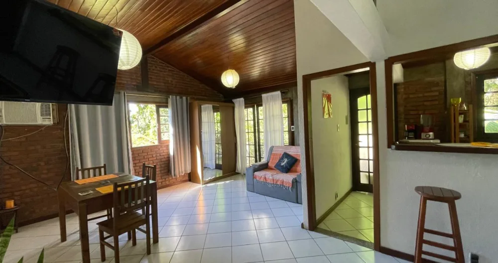 Charming House with Tropical Garden in Santa Teresa - Picture 2