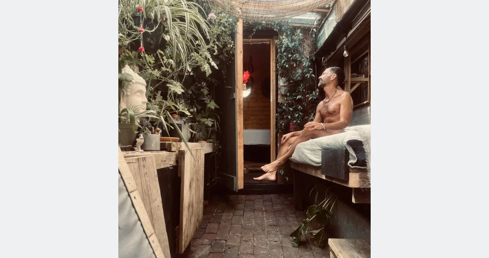 Peter's listing on misterb&b - The Naturist private & secluded garden at the old cottage. A contained space with access to sun roof, bar, dining, lounge area and Sauna where Massage can also take place. Shared with Peter your host. Please see the listings for details.