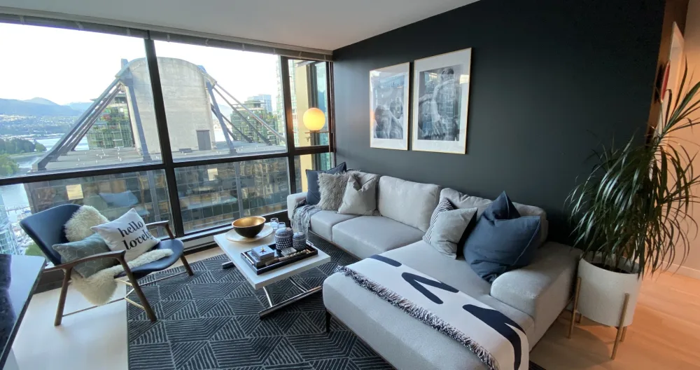 Beautiful condo in the heart of Vancouver downtown - Picture 2