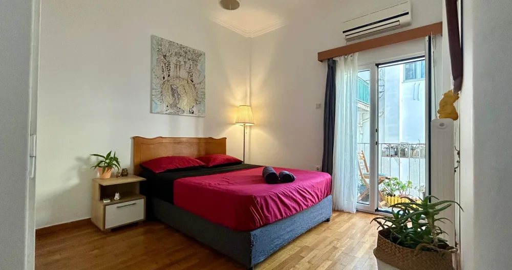 Cozy room with balcony  - Picture 1