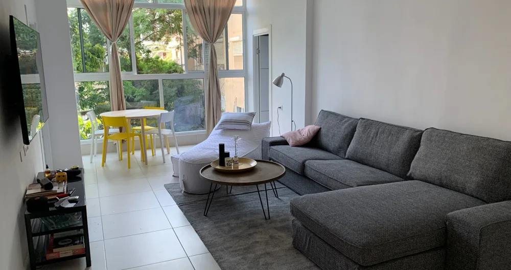 Beautiful apartment in the city center - Picture 2