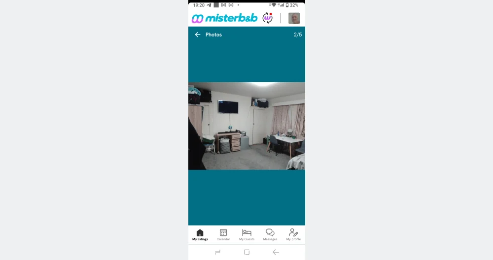 Nikolas's listing on misterb&b - nice size double room 