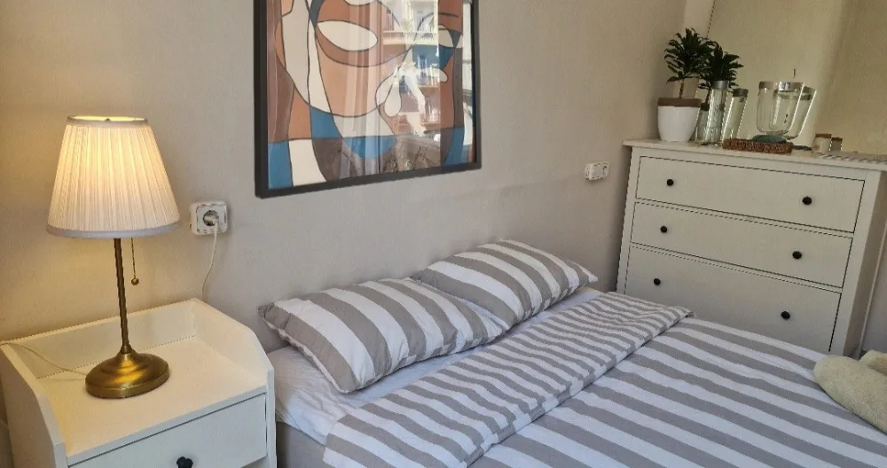 Andre's listing on misterb&b - The bedroom. 