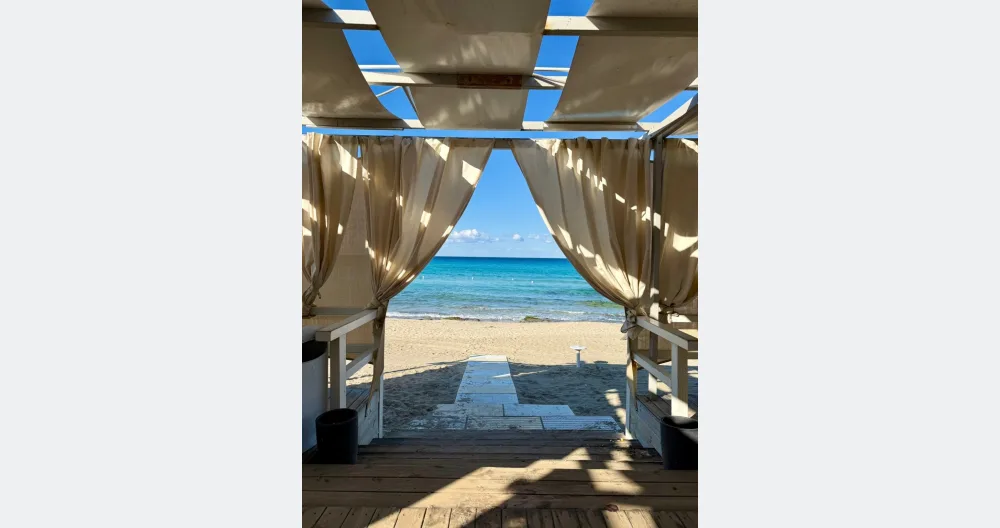 300 meters from the sea, your corner of pure relaxation - Picture 2