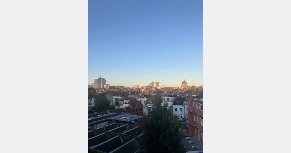 Einzigartiges modernes Loft mit Mezzanin-Schlafzimmer und spektakulärer Aussicht! - Foto 1