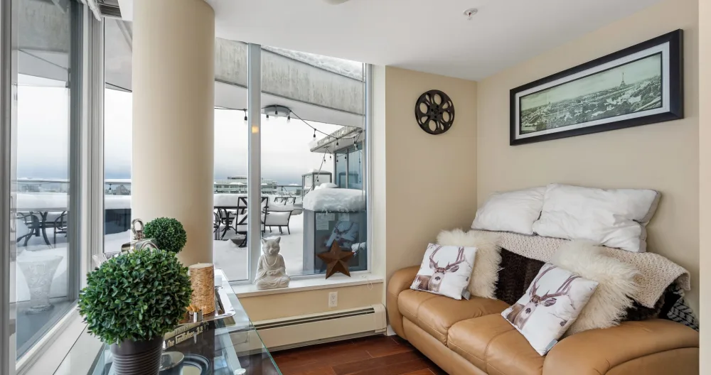 Debis Inserat auf misterb&b - Cozy Seating area with a great view