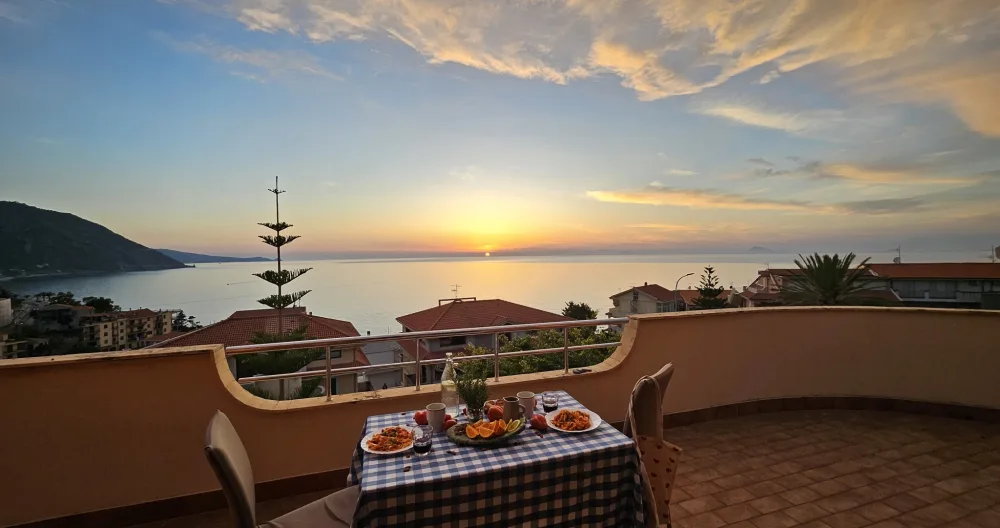 Apartamento con vistas panorámicas al mar en Gioiosa Marea - Belvedere Apartment | Olive - Foto 1