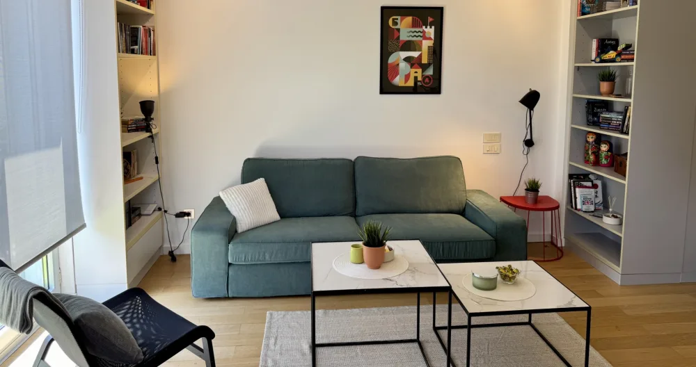 Anúncio de Aleksandar em misterb&b - Living Room