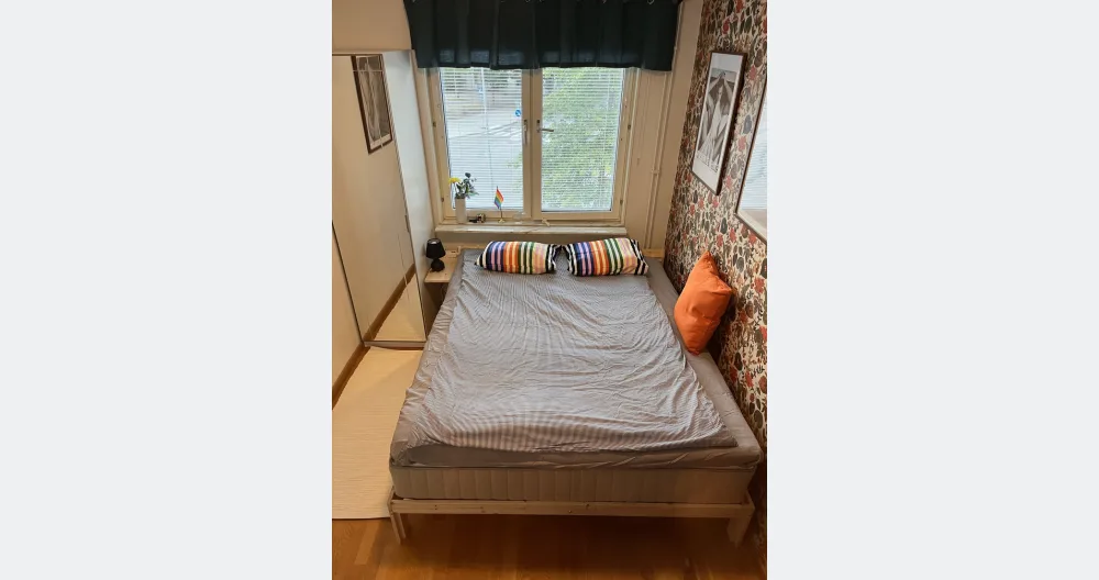 Anuncio de Jan en misterb&b - A 50 cm wardrobe and 160 cm bed