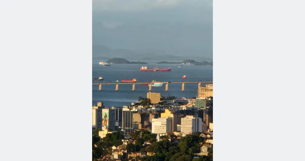 Apto fica no alto de Santa Teresa. Vista PRIVILEGIADA 180° pra cidade. - Foto 2