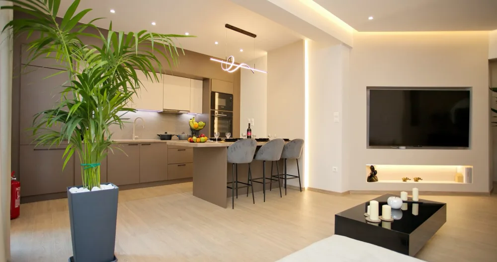 Elegant, Comfortable & Apartment in the Heart of Athens  - Picture 2