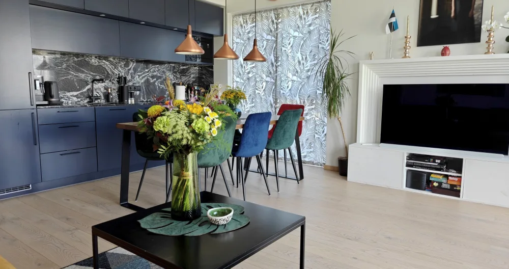 L'annuncio di Mart su misterb&b - Dining and living area