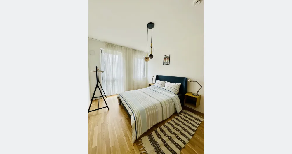 Annonce de Sebastian sur misterb&b - Private Bedroom with Queen Size bed 