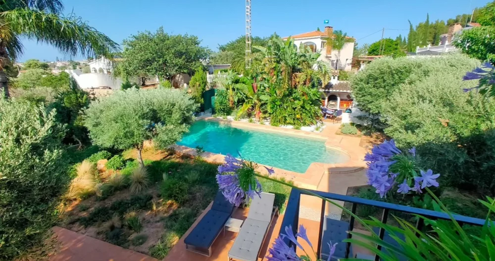 Encantador apartamento independiente de un dormitorio con terraza junto a la piscina - Foto 1