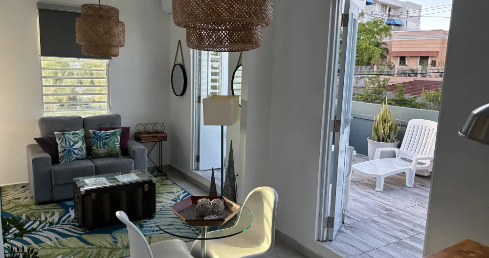 L'annuncio di Jose A su misterb&b - Livingroom and diningroom areas, access to the private terrace of the unit 