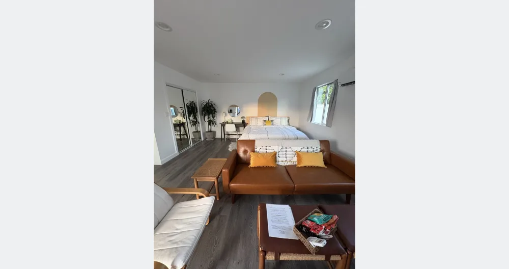 South Bay Modern Guest House - Picture 1