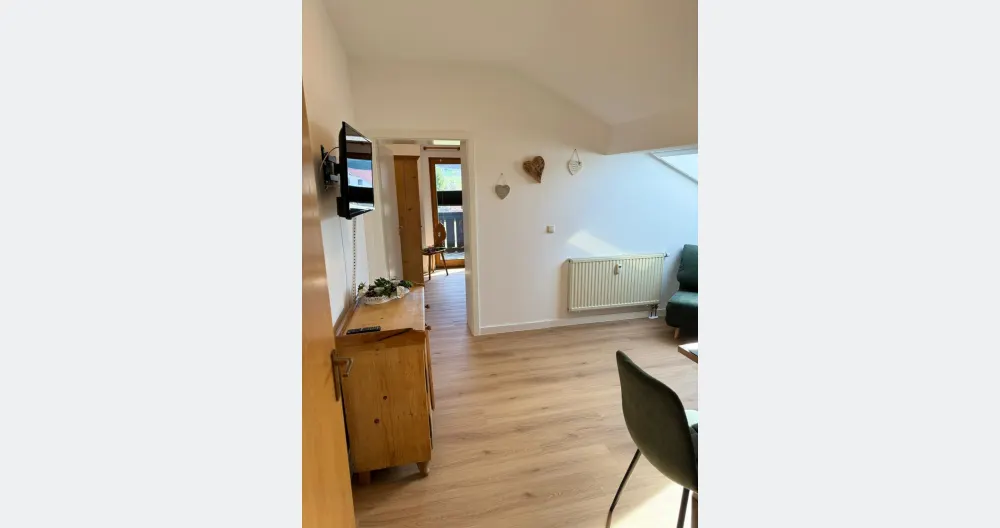Robert's listing on misterb&b - Wohnbereich mit Durchgang zum Schlafzimmer