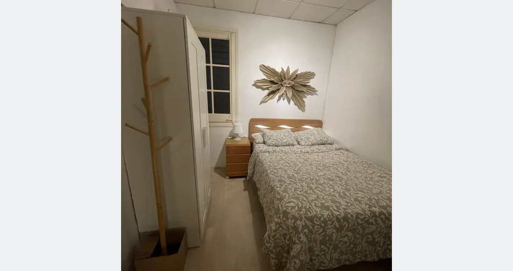 COZY ROOM NEAR THE BEACH (MAR BELLA) IN POBLENOU - Picture 1