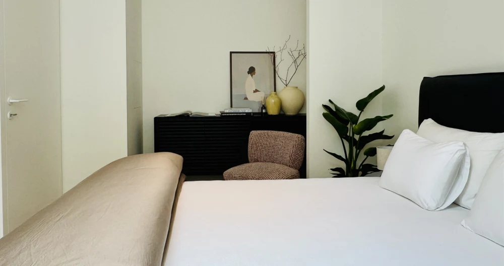 Chic luxury Loft by Castle free parking  - Picture 2