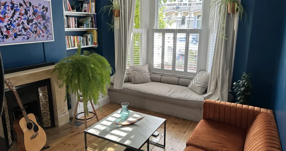 Stylish Victorian flat with garden in London's queerest area - Picture 2