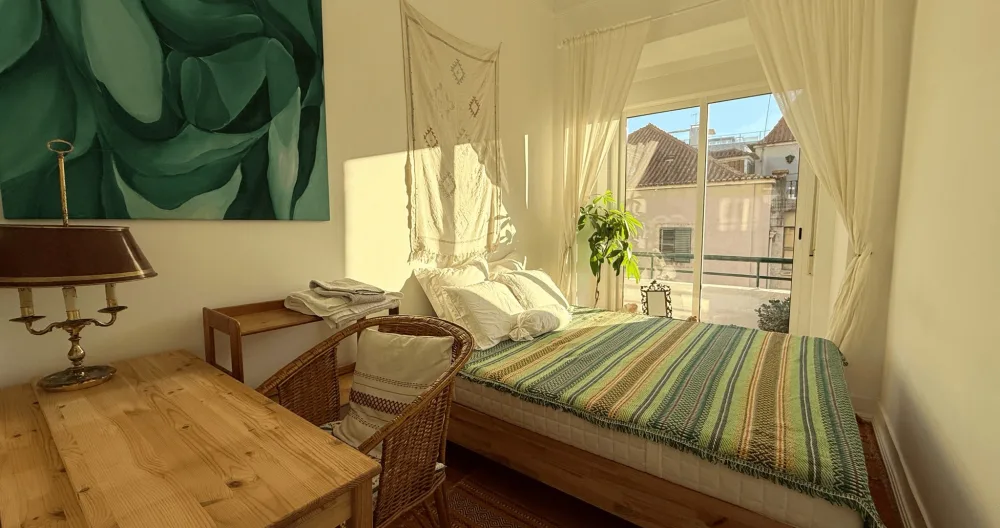Habitación con pequeño balcón, ¡maravillosa luz y terraza comunitaria! - Foto 1
