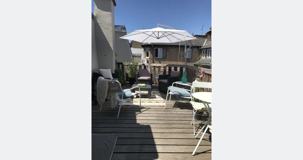 Privatzimmer in einer charmanten Wohnung im Stadtzentrum. - Foto 1