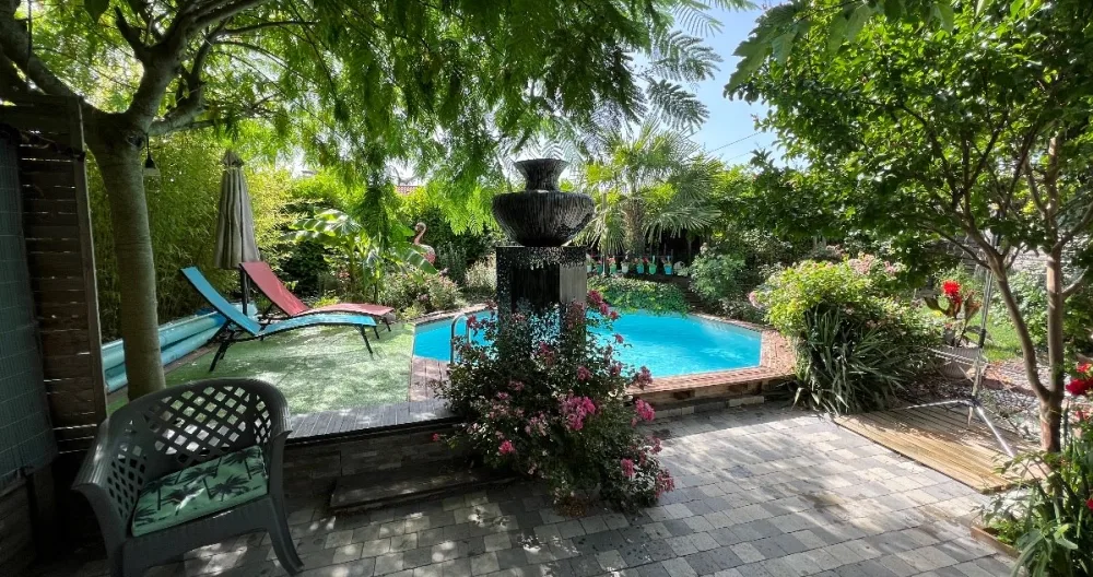 LE REPAIRE SECRET, camere con sauna, vasca idromassaggio e piscina. - Foto 1