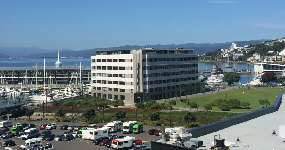 Habitación en apartamento céntrico con vistas al puerto y a la ciudad - Foto 1