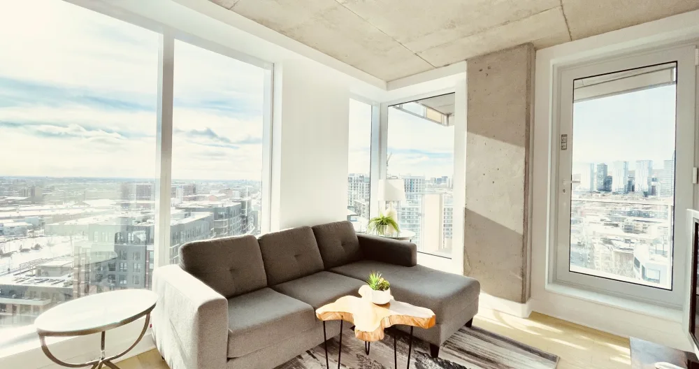 Luminous Oasis 2BR | Skyline Views, Gym, Pool, Parking - Picture 1