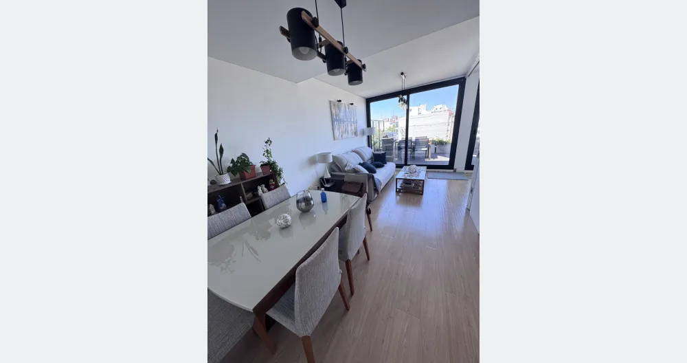 Quarto e casa de banho privativa no centro da cidade de Montevideu - Foto 2