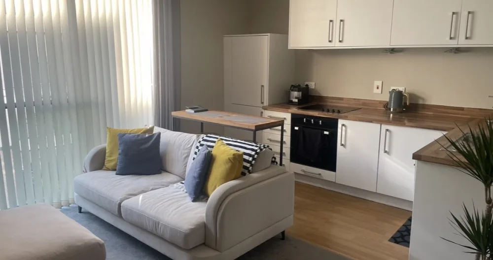 Beautiful one bedroom apartment in heart of Birmingham city centre.  - Picture 2