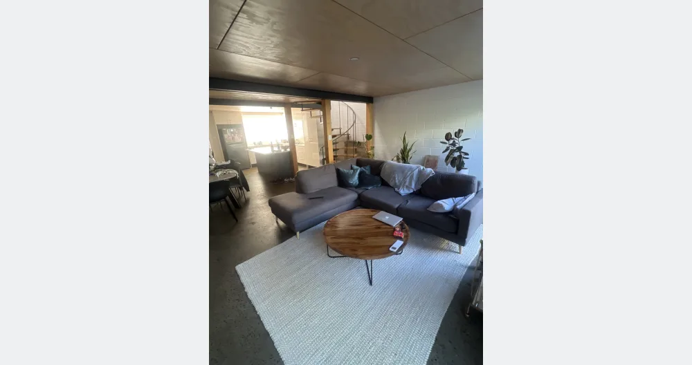 Richmond townhouse  - Picture 2