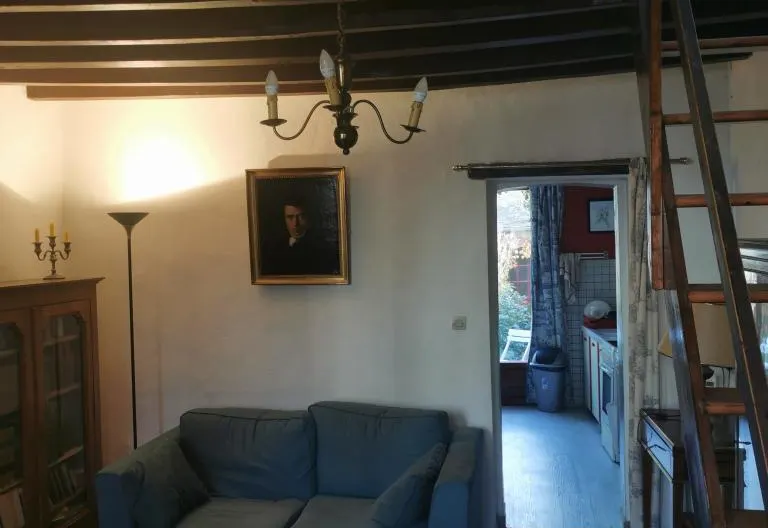 Yves's listing on misterb&b - le salon partagé 