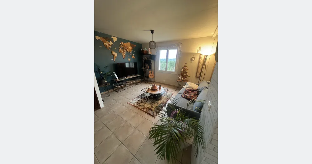 Große Wohnung mit Garten und Aussicht in der Nähe des Dorfzentrums - Foto 1