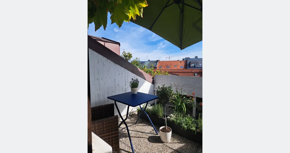 Bright rooftop loft in Munich's gay district - Picture 1