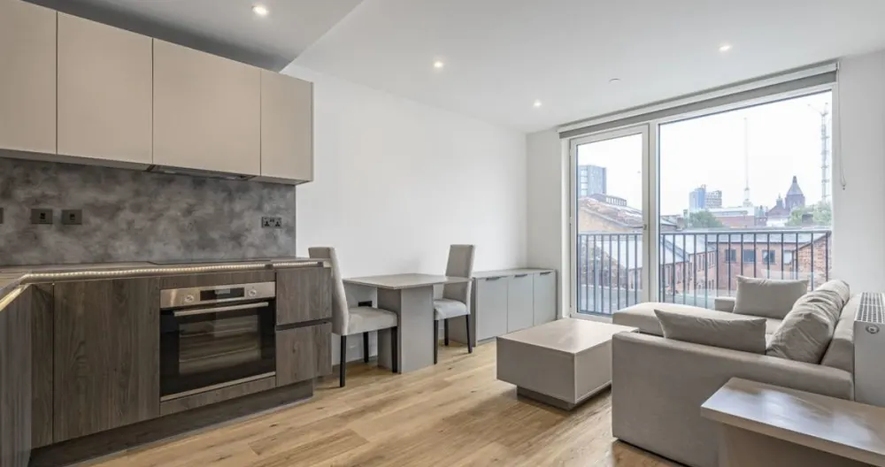 Modern apartment in Birmingham City Centre    - Picture 2