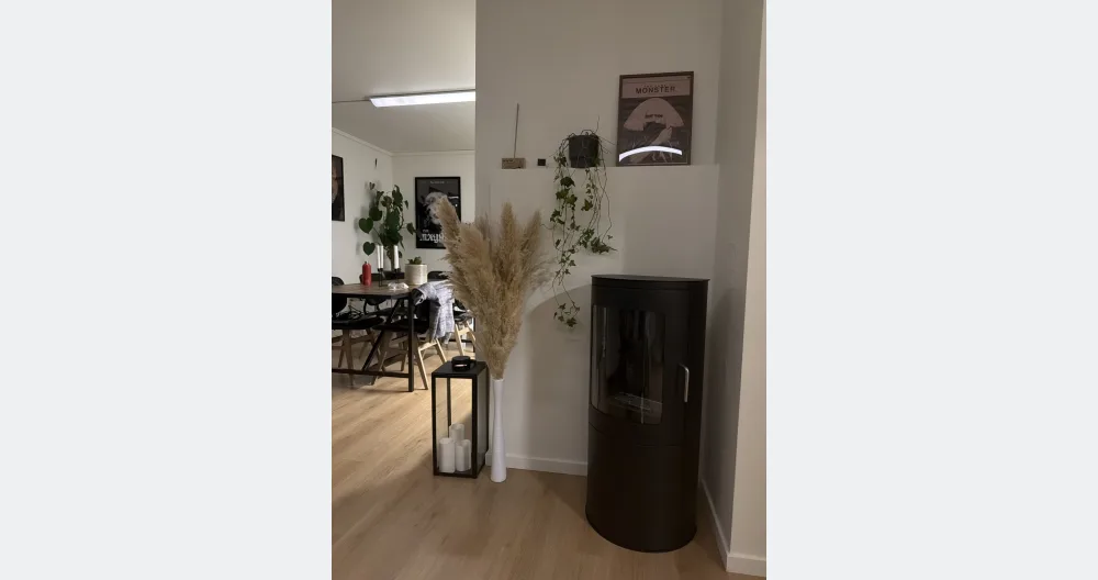 Kim andrès Inserat auf misterb&b - Bio-Kamin
Küche mit allem, was man braucht
Schallplattenspieler
Fernseher mit vielen Streaming-Optionen