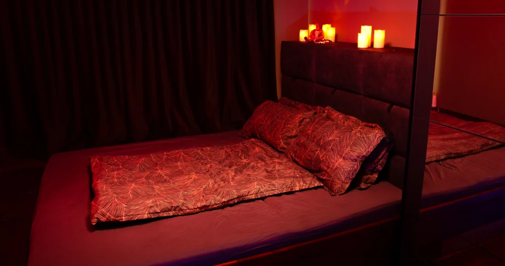 King-size bed and urban vibe - Picture 2