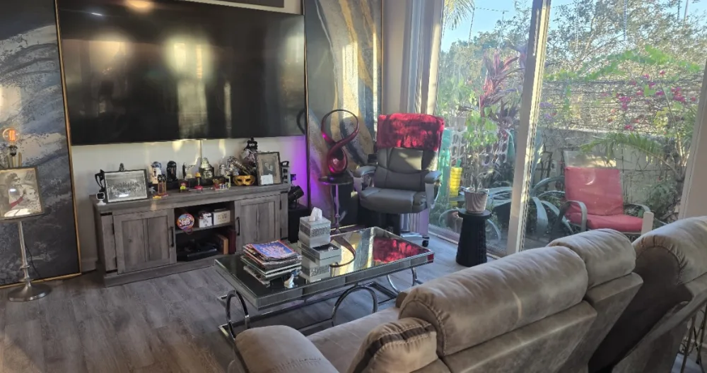 Patrik's listing on misterb&b - living room