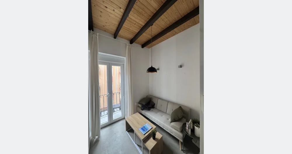  Room in Valencia (between the city center and the beach) - Picture 2