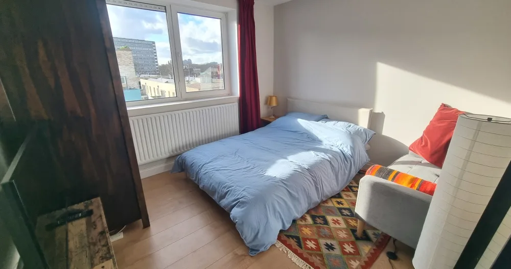 Chambre confortable avec salle de bains privative et balcon ensoleillé ! - Photo 1