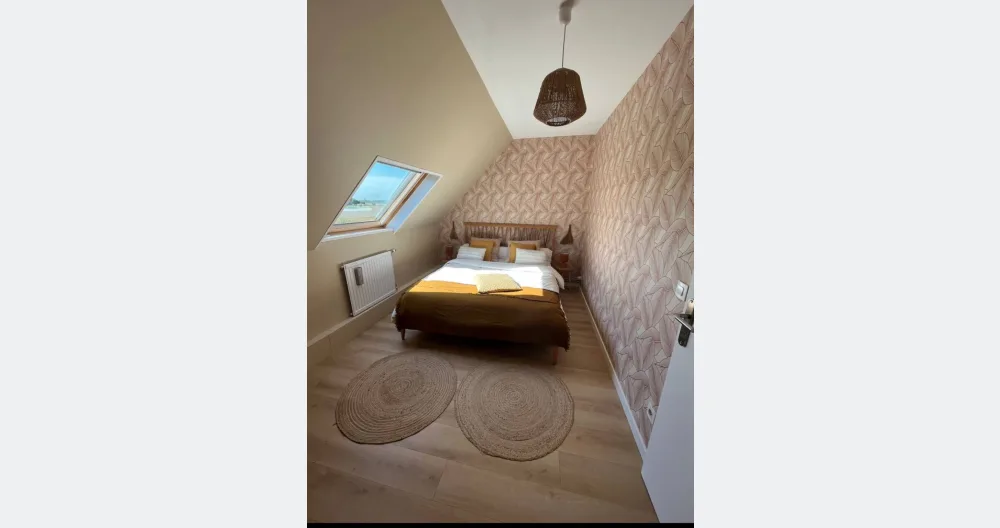 Private room + private bathroom - Picture 2