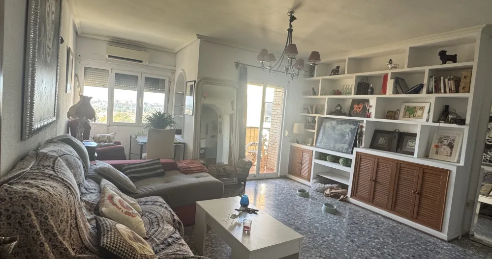 Jose ignacio's listing on misterb&b - Very bright living room