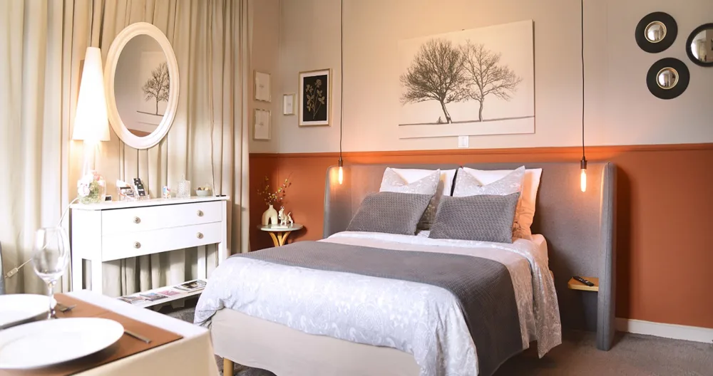 Didier's listing on misterb&b - The "Ciel" room. 24 m2 garden view with electric shutter. 1 set of keys, room + entrance to the house, are provided for an independent stay;