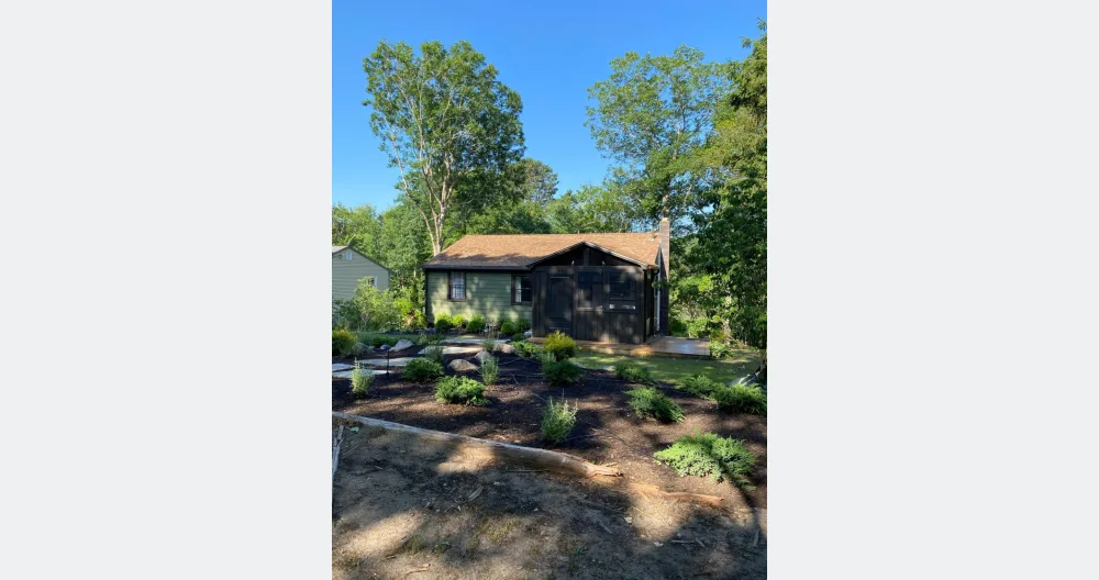 Cozy Loft Cottage w/ Deck & Big-Screen TV - Picture 2