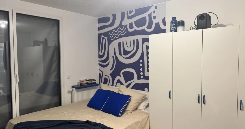 Room near city center - Picture 2