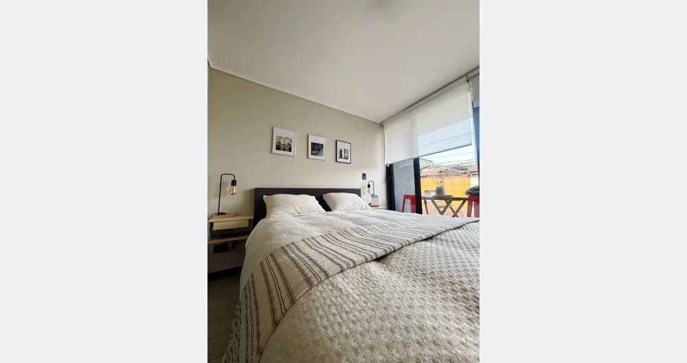 Apartamento moderno com estacionamento privado em Cerro Baron. - Foto 1