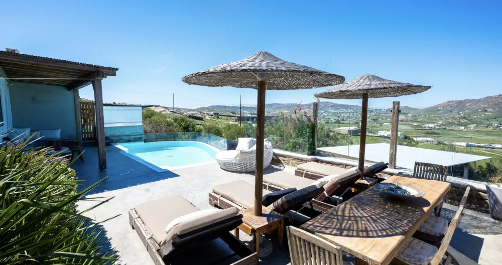 Leonidas's listing on misterb&b - Private pool - Veranda