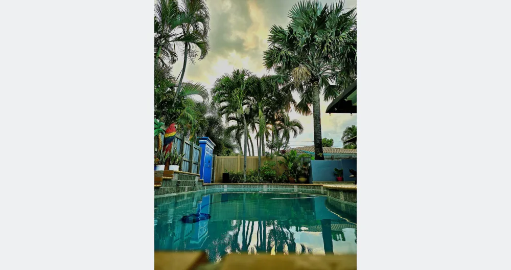 Keith's listing on misterb&b - Pool